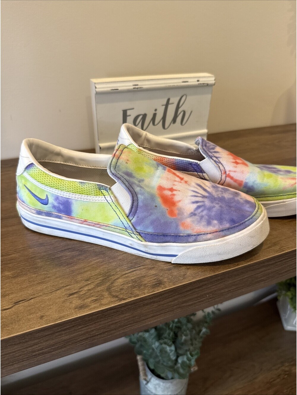 Nike Tie Dye Canvas Slip On Canvas Shoes Size 9.5